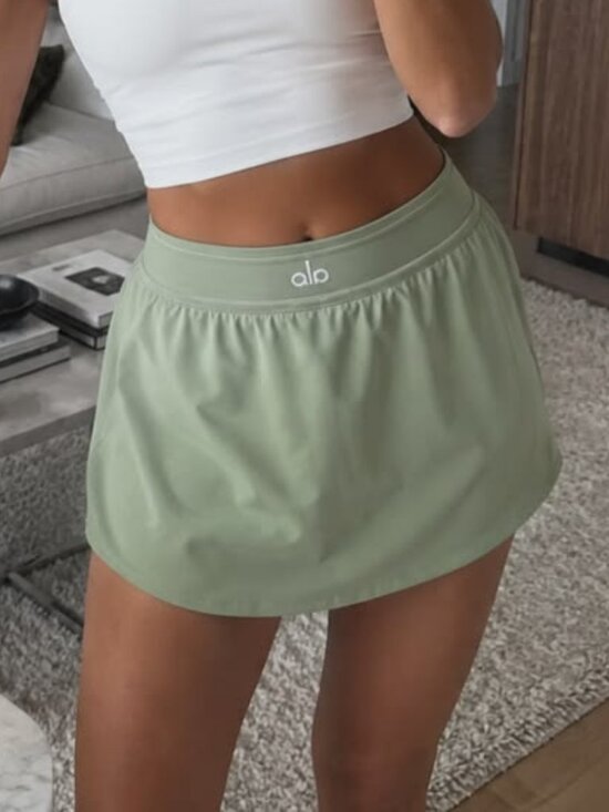 ALO Yoga Dresses & Skirts - ALO Yoga Match Point Tennis Skirt Dune Grass💚New with tags